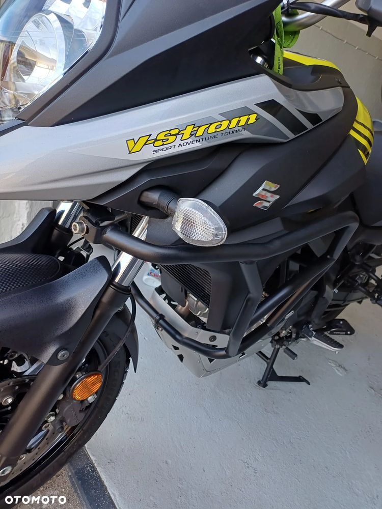 Suzuki V-STROM - 4