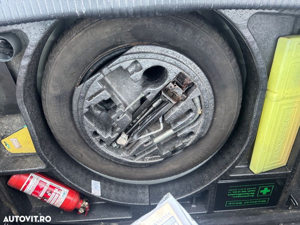 Volkswagen Golf 1.9 TDI Comfortline - 18