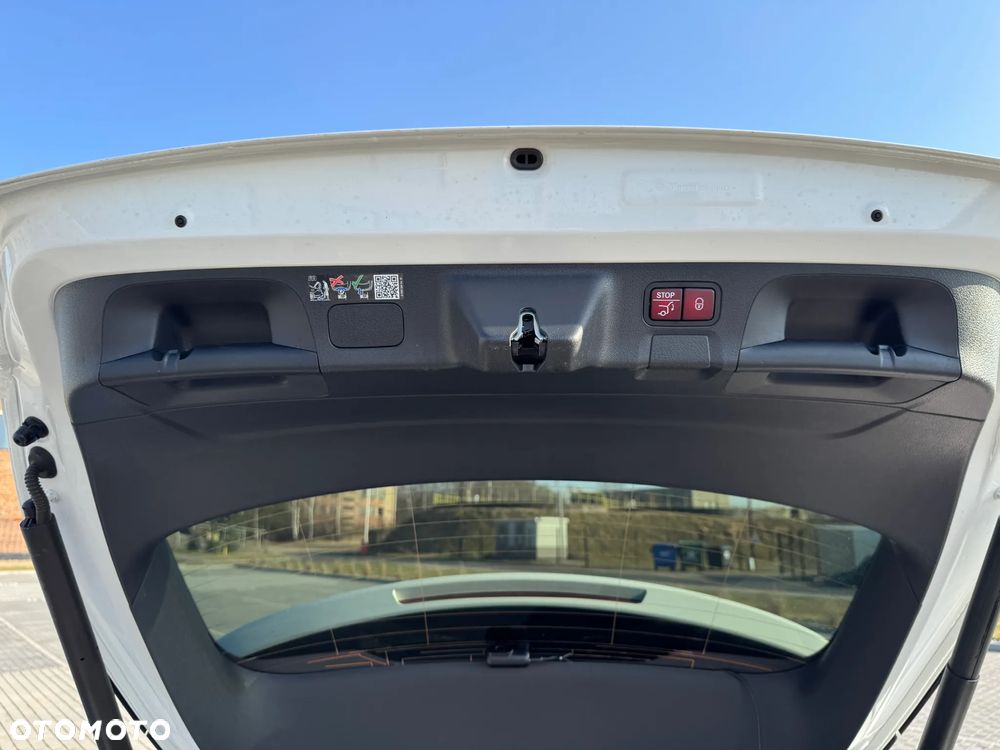 Mercedes-Benz CLA 200 mHEV AMG Line 7G-DCT - 16