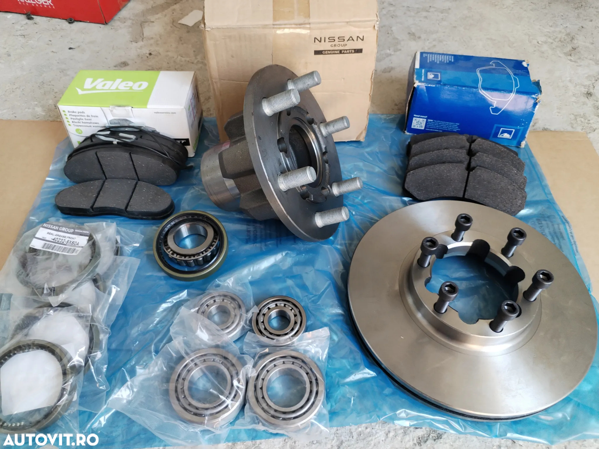 Butuc roata fata NISSAN ATLEON L35 ECO-T100 L35-09 EBRO L35-08 SEMERING ROATA RULMENTI DISC PLACUTE SURUBURI KIT PIVOTARE - 14