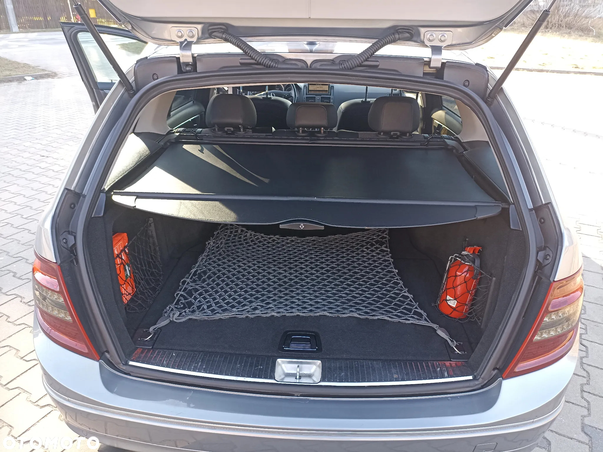 Mercedes-Benz Klasa C 200 T CGI Automatik BlueEFFICIENCY Avantgarde - 8