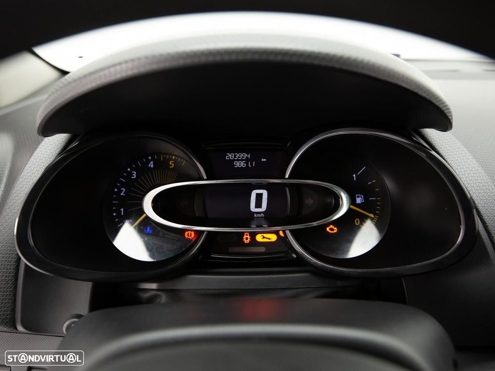 Renault Clio Sport Tourer 1.5 dCi Confort - 17