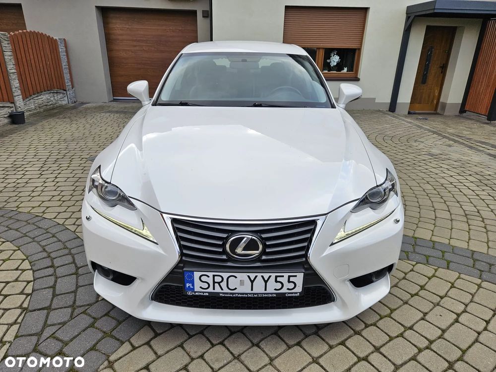 Lexus IS 200t Elite - 31