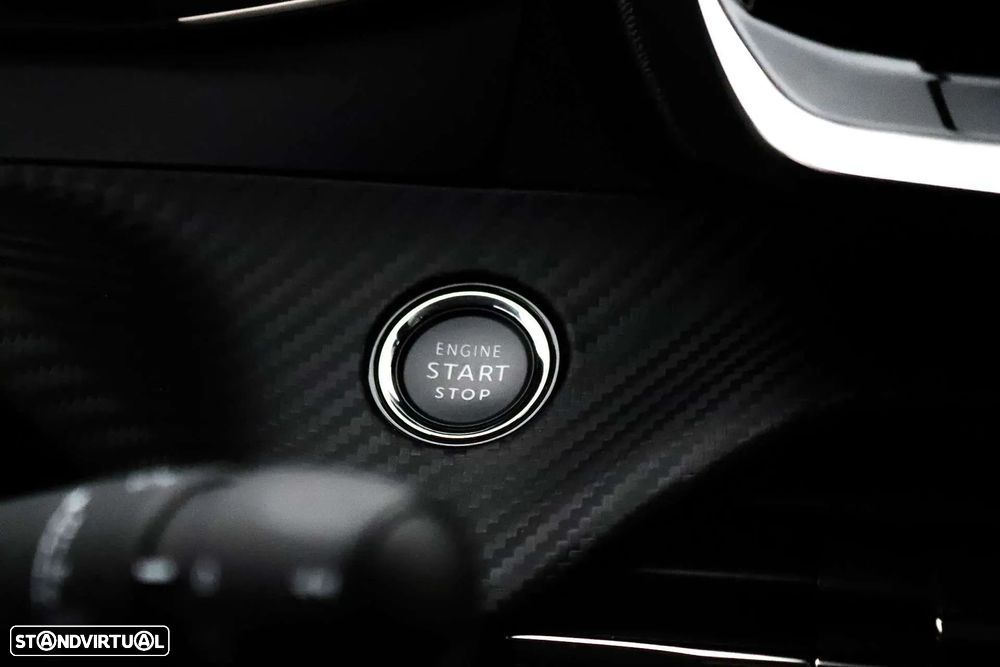 Peugeot 2008 1.5 BlueHDi Allure Pack EAT8 - 18