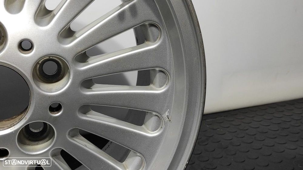 PNEU BMW SERIE 5 BERLINA (E39) 528I - 8