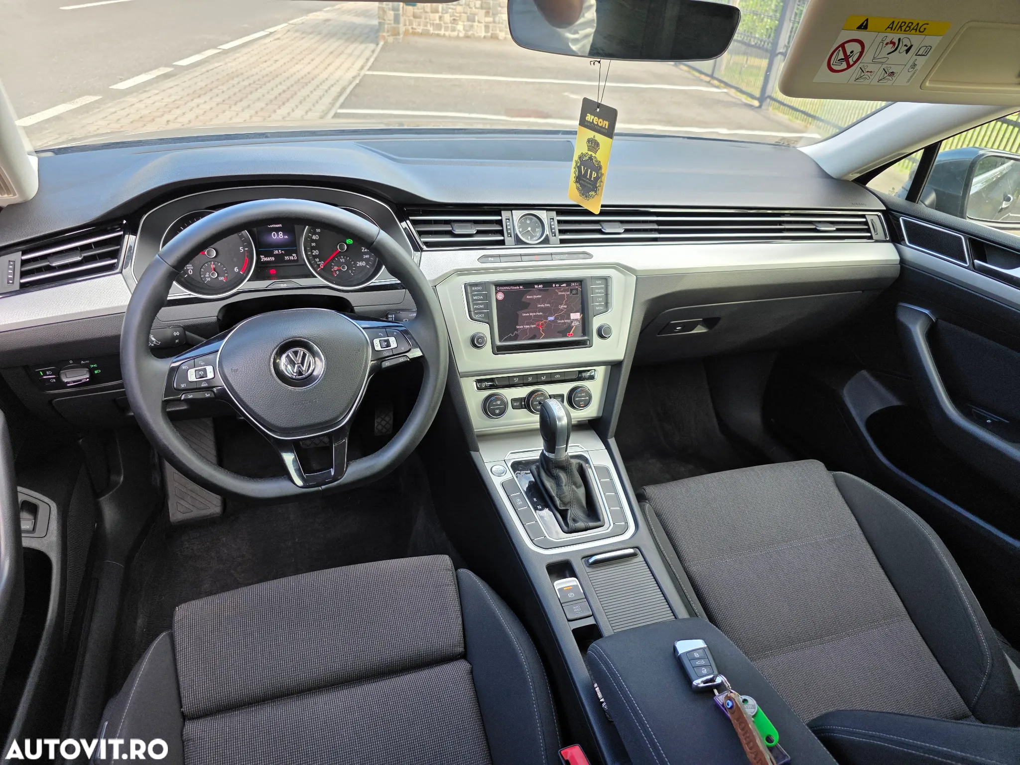 Volkswagen Passat 1.6 TDI (BlueMotion Technology) DSG Trendline - 12
