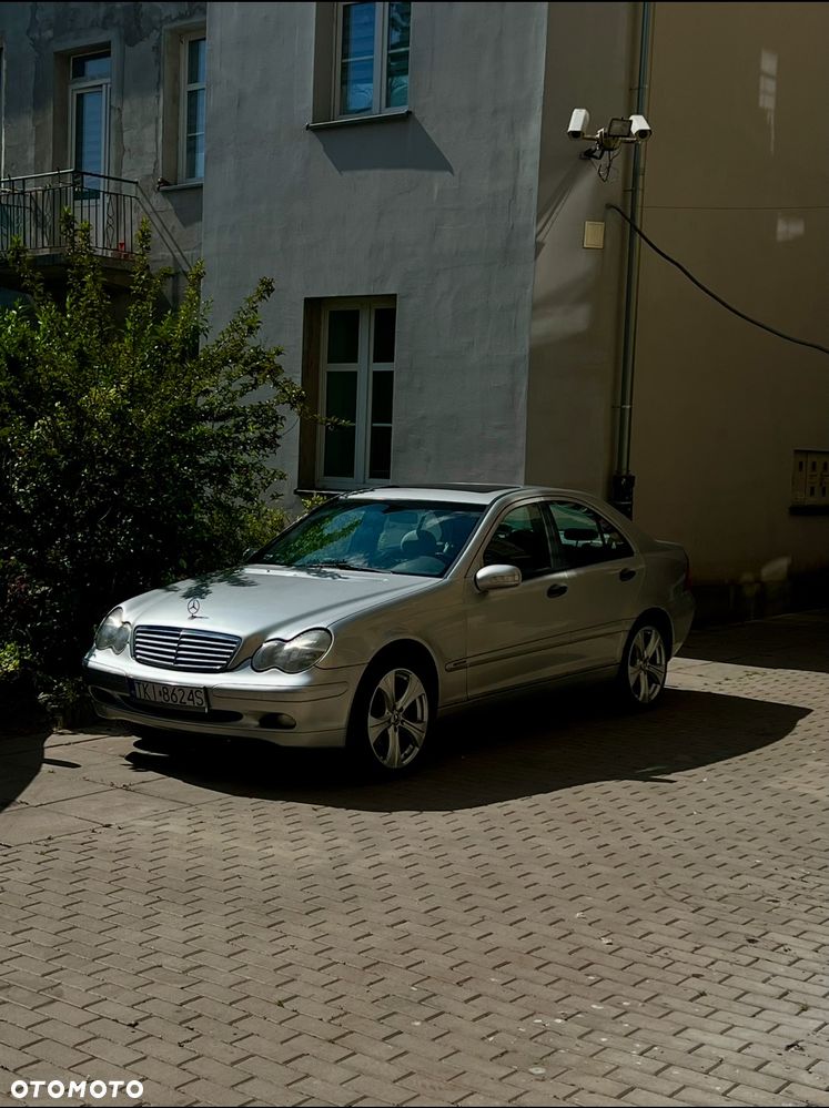 Mercedes-Benz Klasa C 200 Kompressor Classic - 2