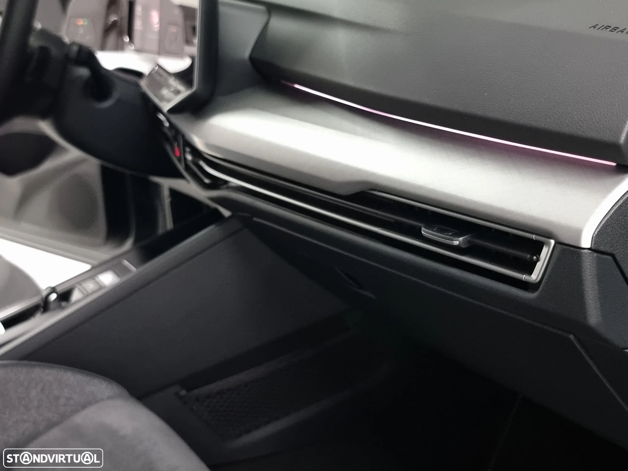 VW Golf 1.5 eTSI 50 Anos DSG - 12