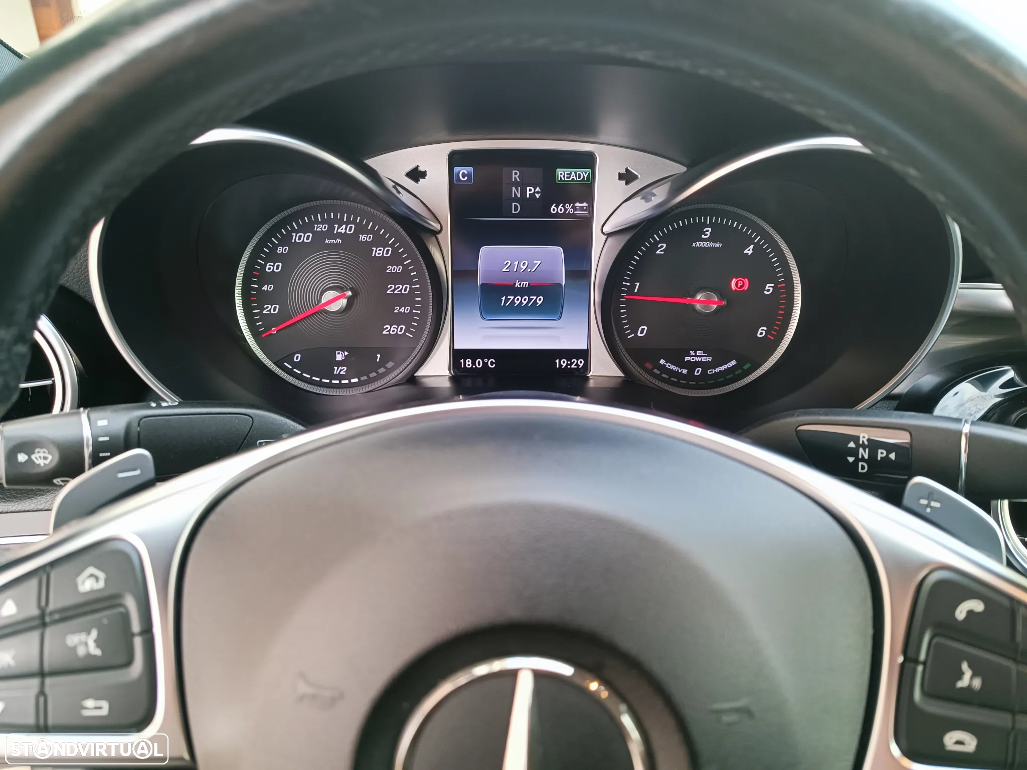 Mercedes-Benz C 300 BlueTEC Hybrid AMG Line - 8
