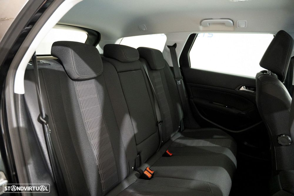 Peugeot 308 SW 1.2 PureTech Allure - 12