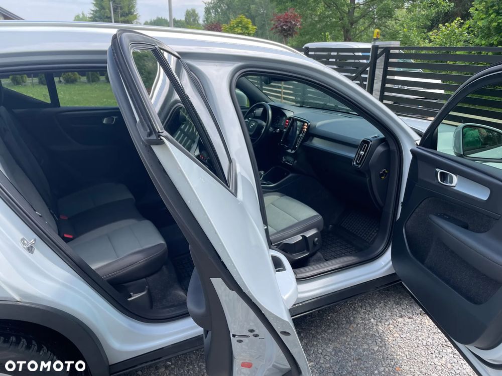 Volvo XC 40 D3 SCR AWD Inscription - 8