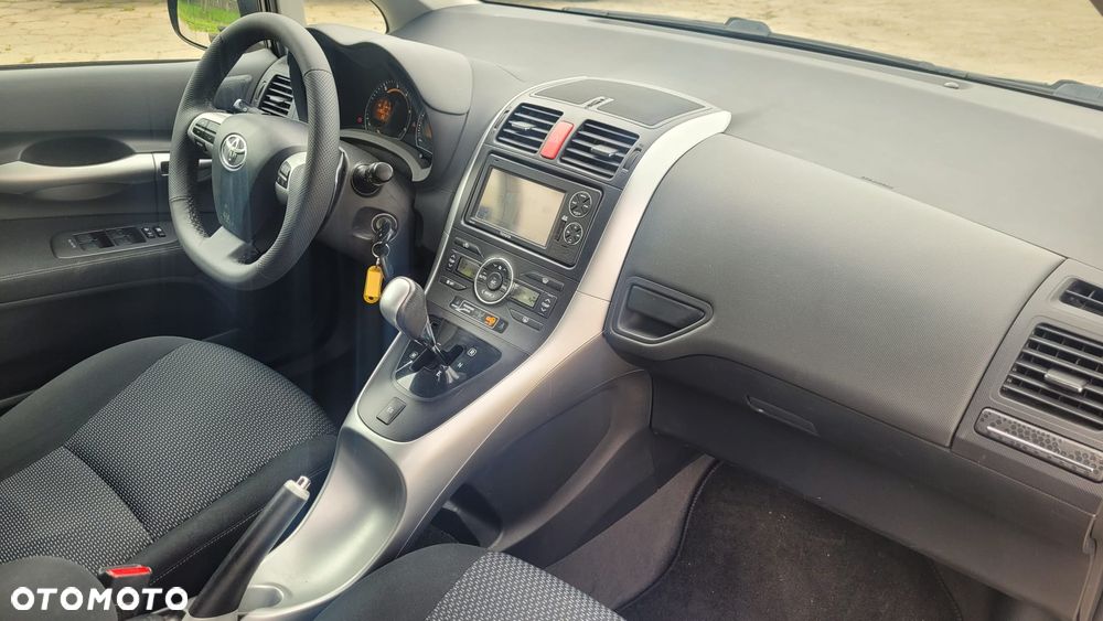 Toyota Auris 1.4 D-4D Premium MM - 17