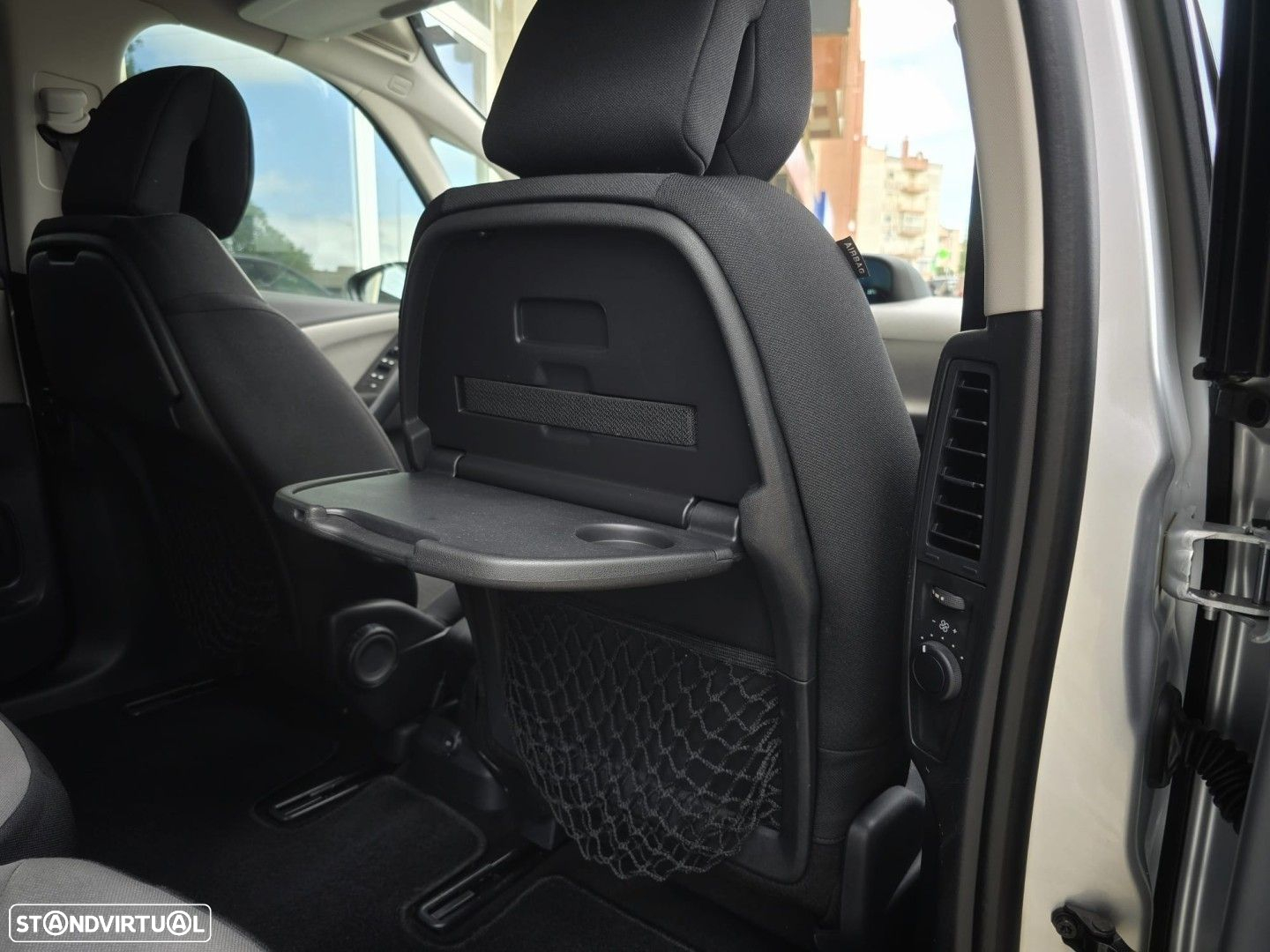 Citroën C4 Grand Picasso 1.6 BlueHDi Feel EAT6 - 17