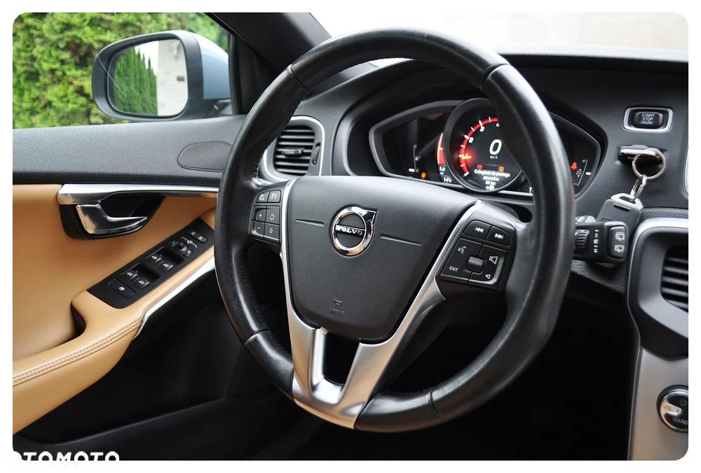 Volvo V40 T3 Inscription - 31
