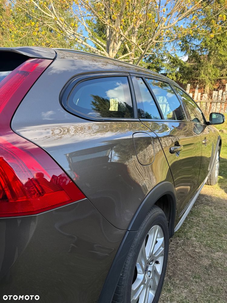 Volvo V60 Cross Country - 4