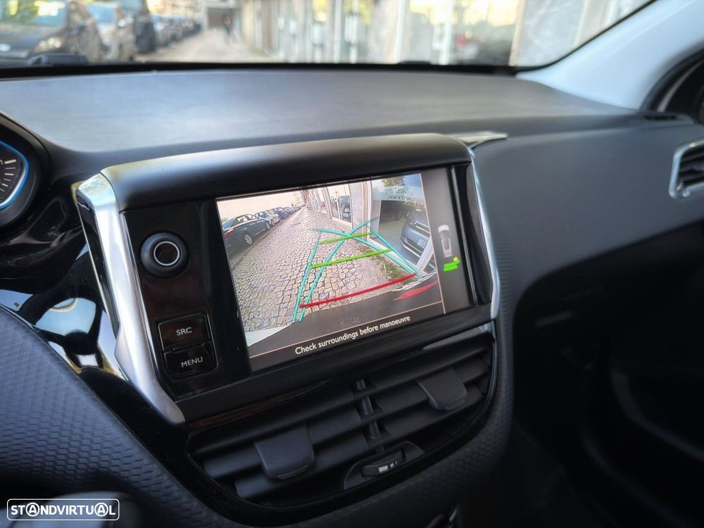 Peugeot 2008 1.2 PureTech Crossway EAT6 - 16