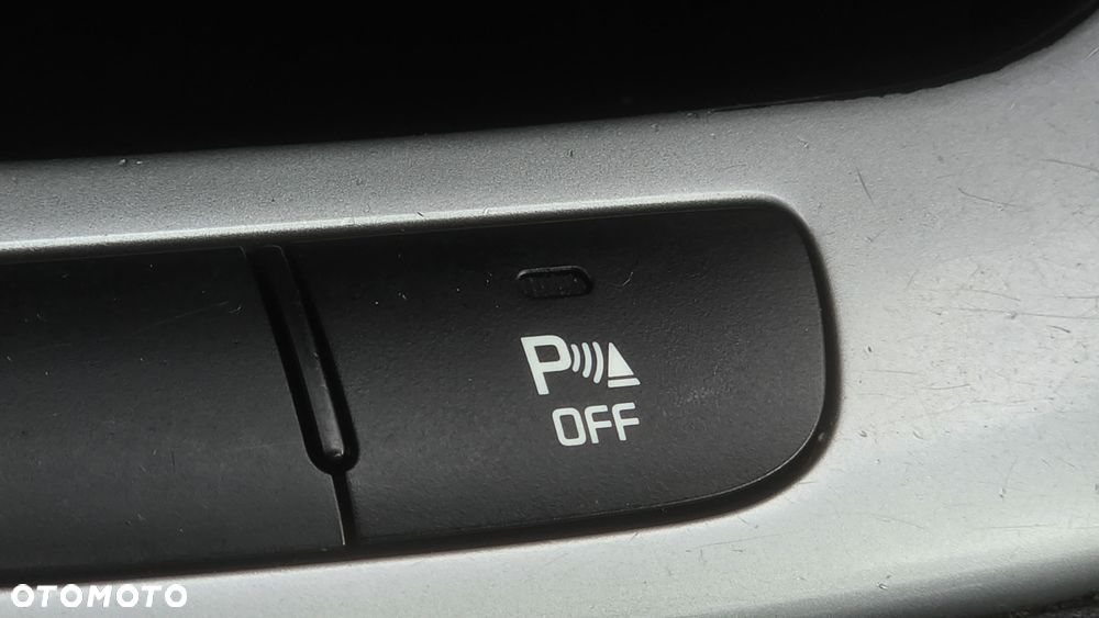 Kia Ceed 1.6 GDI Edition 7 - 36