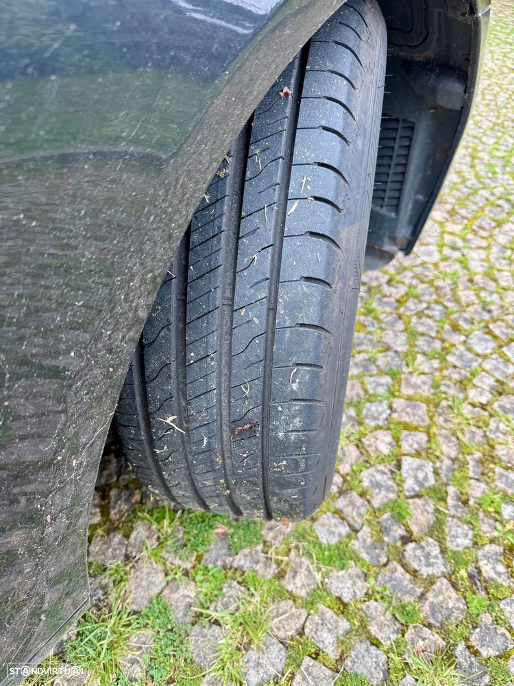 BMW 520 d Auto 129g - 23