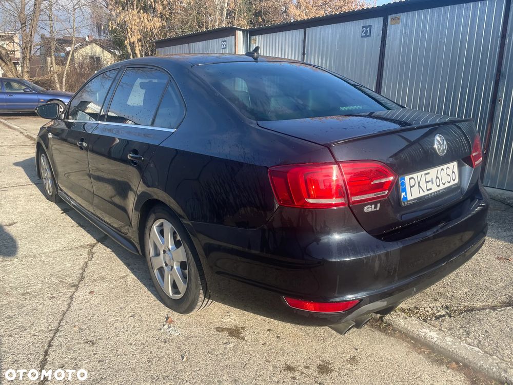 Volkswagen Jetta 2.0 Turbo FSI DSG Sportline - 6