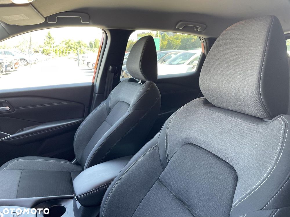 Nissan Qashqai 1.3 DIG-T N-CONNECTA - 11