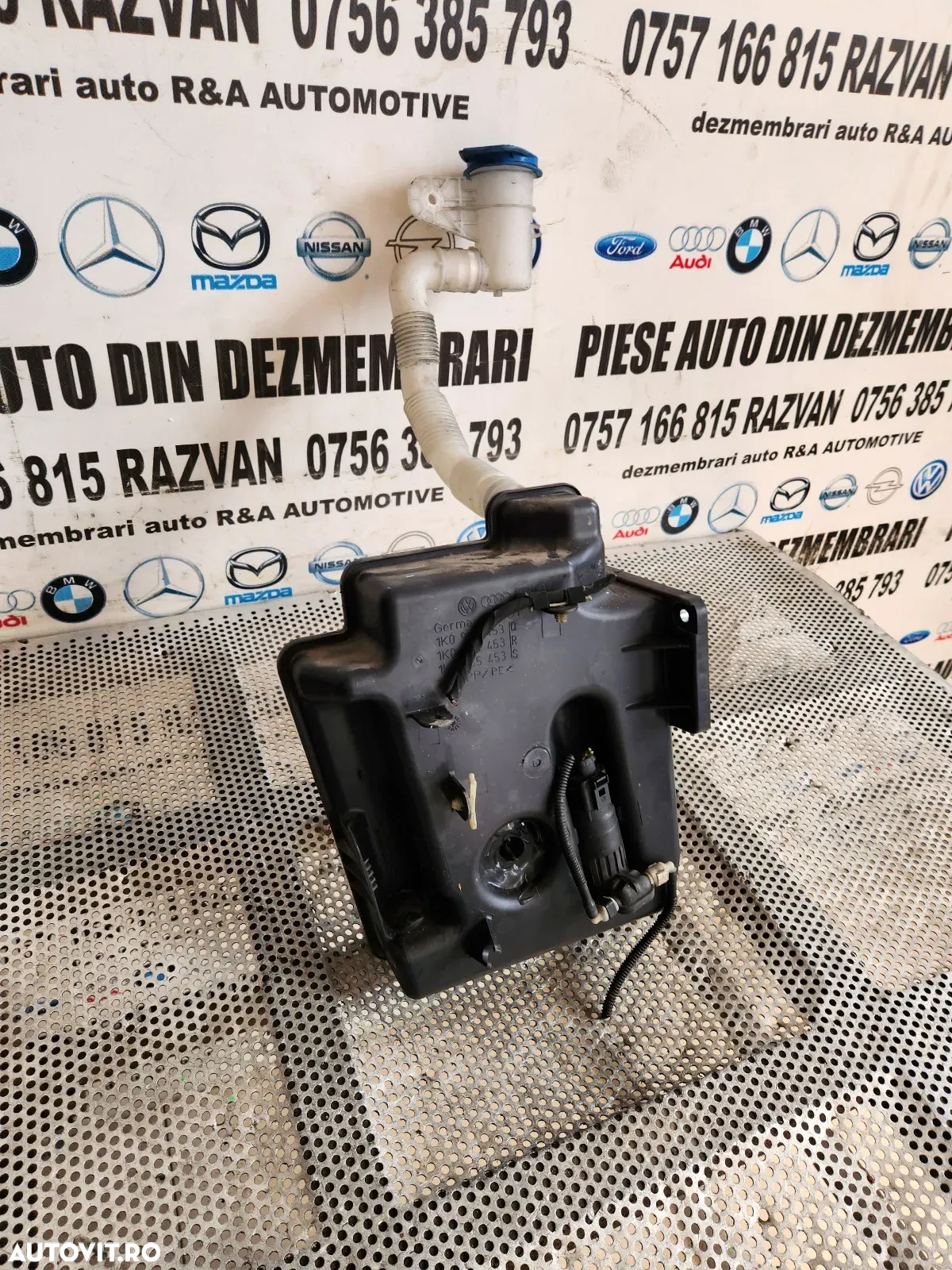 Bidonas Vas Lichid Parbriz Stropgel Vw Golf 6 VI An 2008-2009-2010-2011-2012-2013 - 3