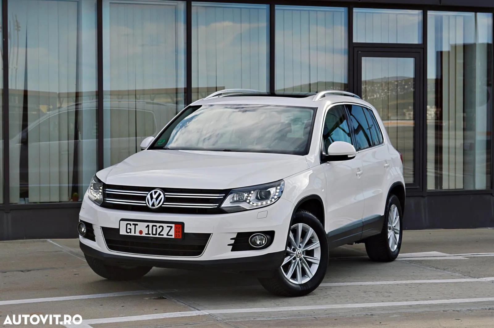 Volkswagen Tiguan 2.0 TDI DPF 4Motion DSG Exclusive - 4