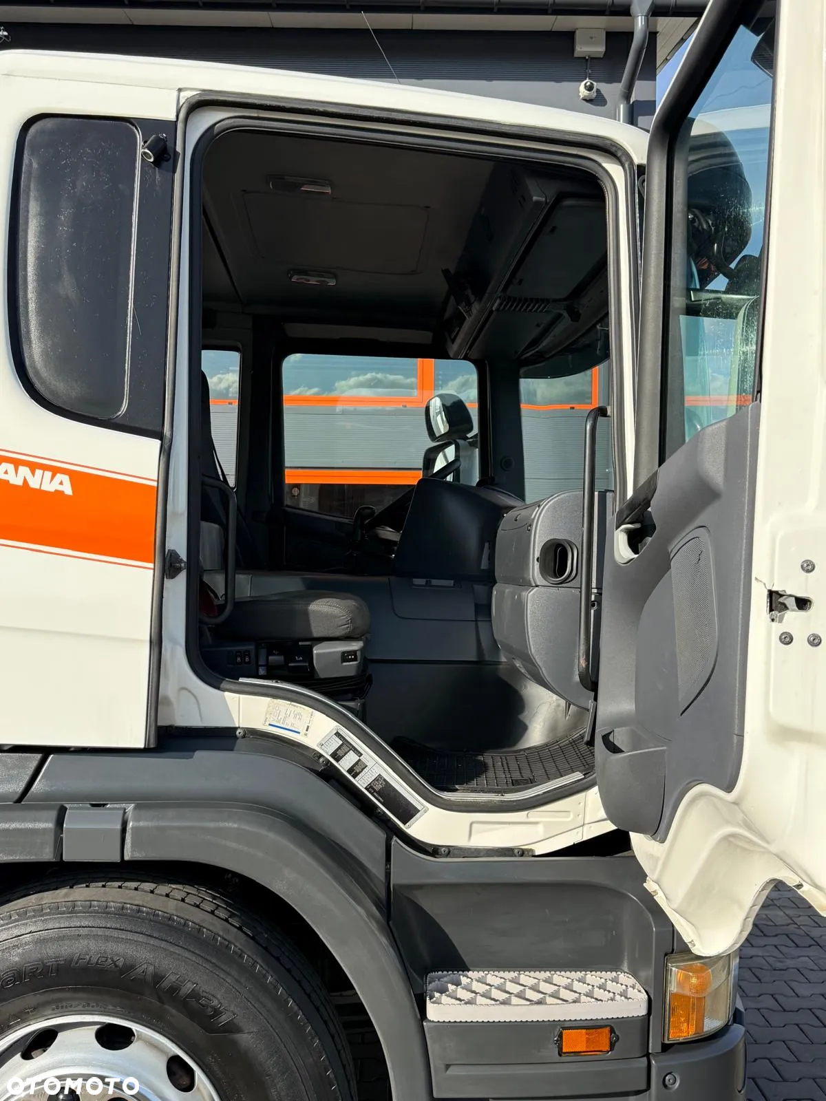 Scania Scania Scania P R 270 / 6x2 / 6x4 / wywrotka 3-S + HDS / stare tacho / żuraw , dzwig , kran , Krane - 26