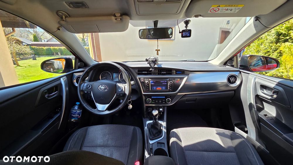 Toyota Auris 1.6 Prestige - 22