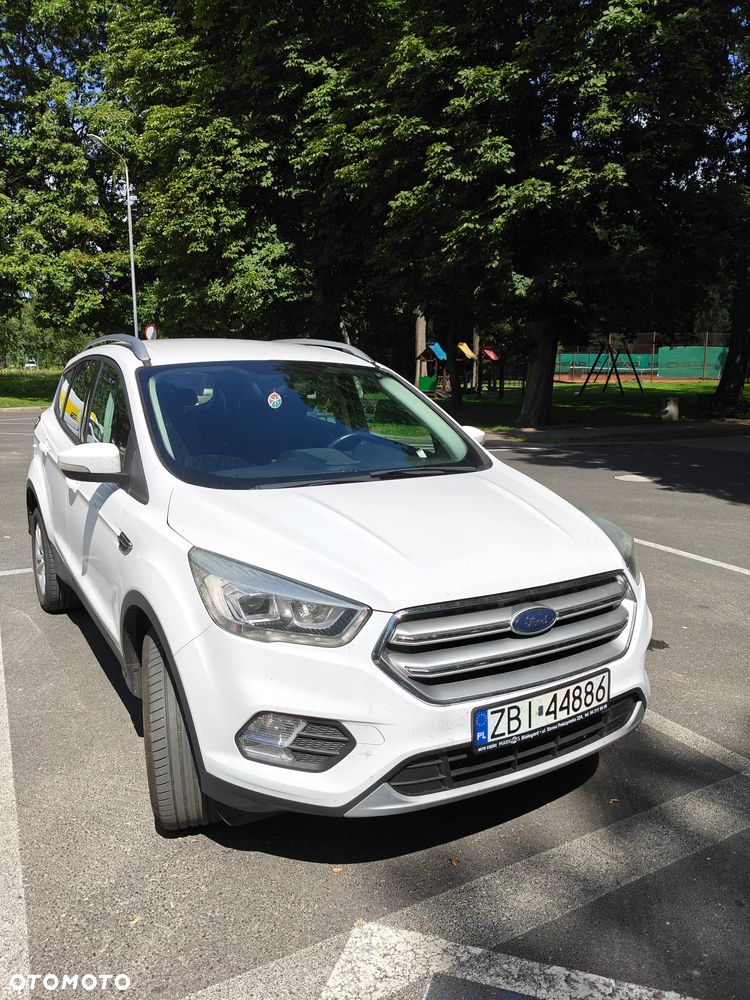 Ford Kuga - 2