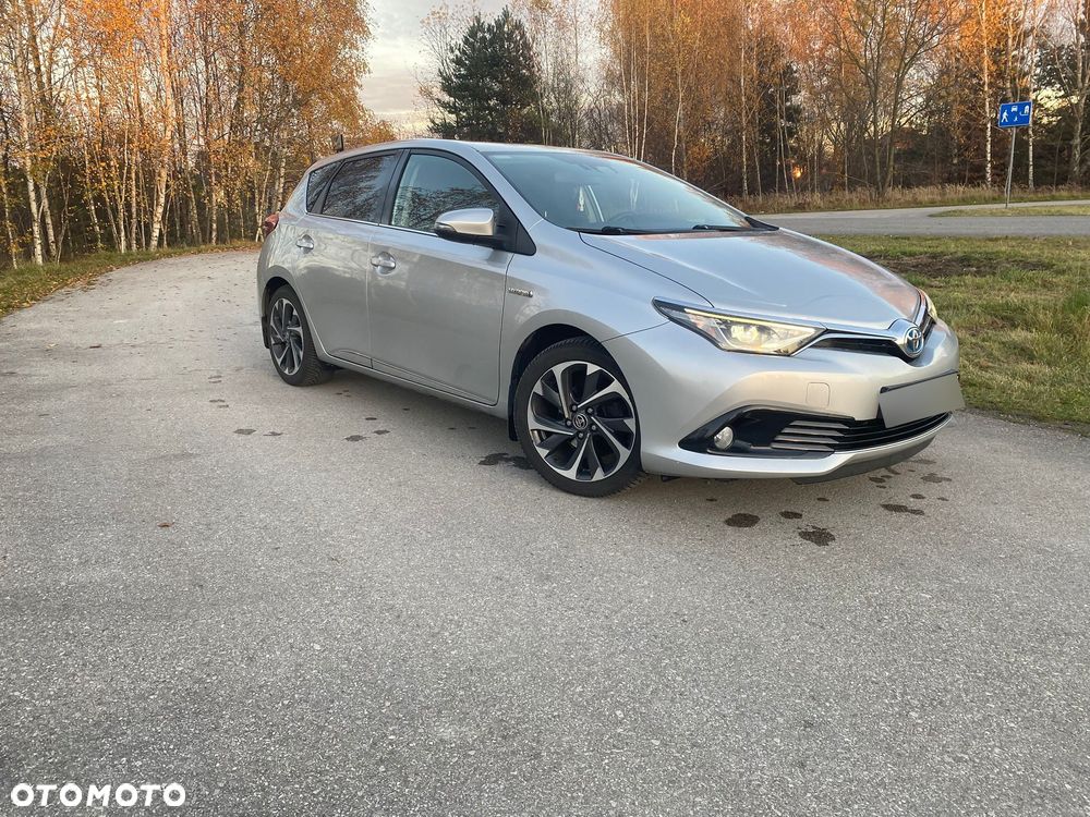 Toyota Auris - 1