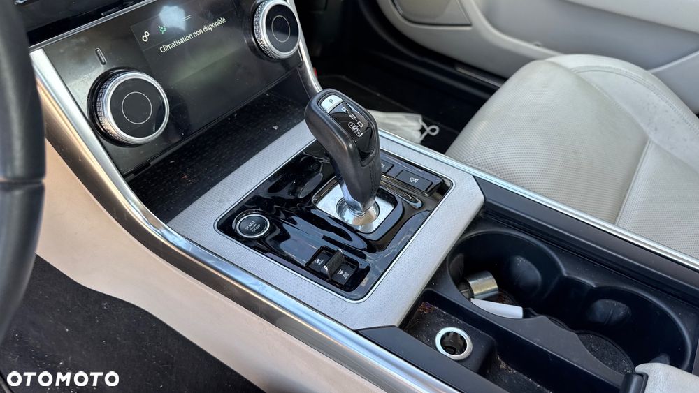 Jaguar XE 2.0 D Prestige - 26