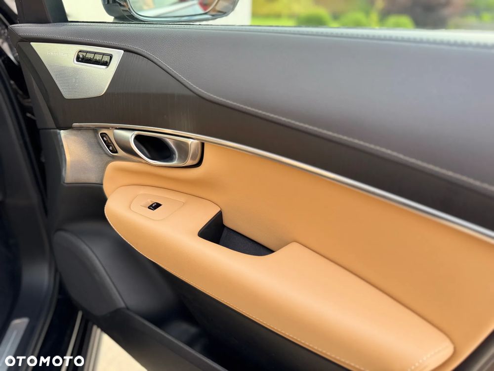 Volvo XC 90 T8 AWD Plug-In Hybrid Ultimate Bright 7os - 13