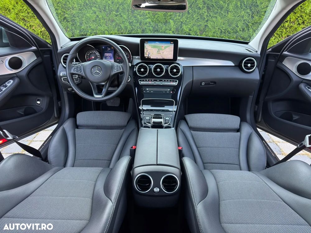 Mercedes-Benz C - 6