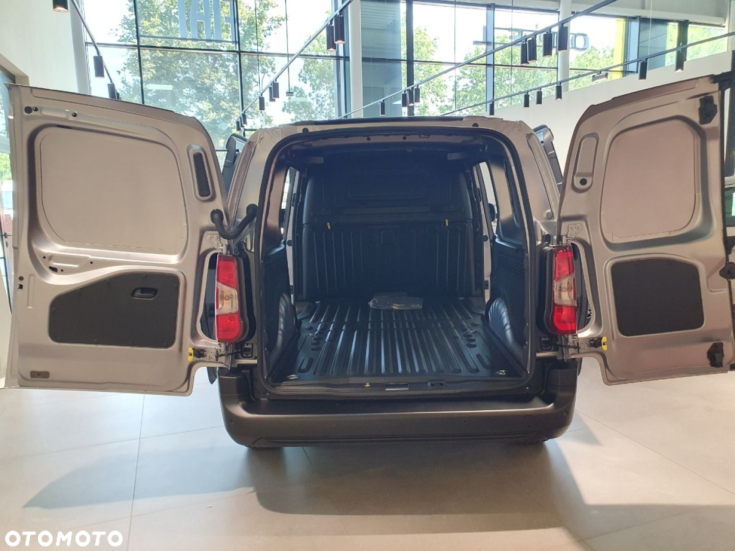 Fiat DOBLO  LONG  DRZWI LEWE I PRAWE - 10