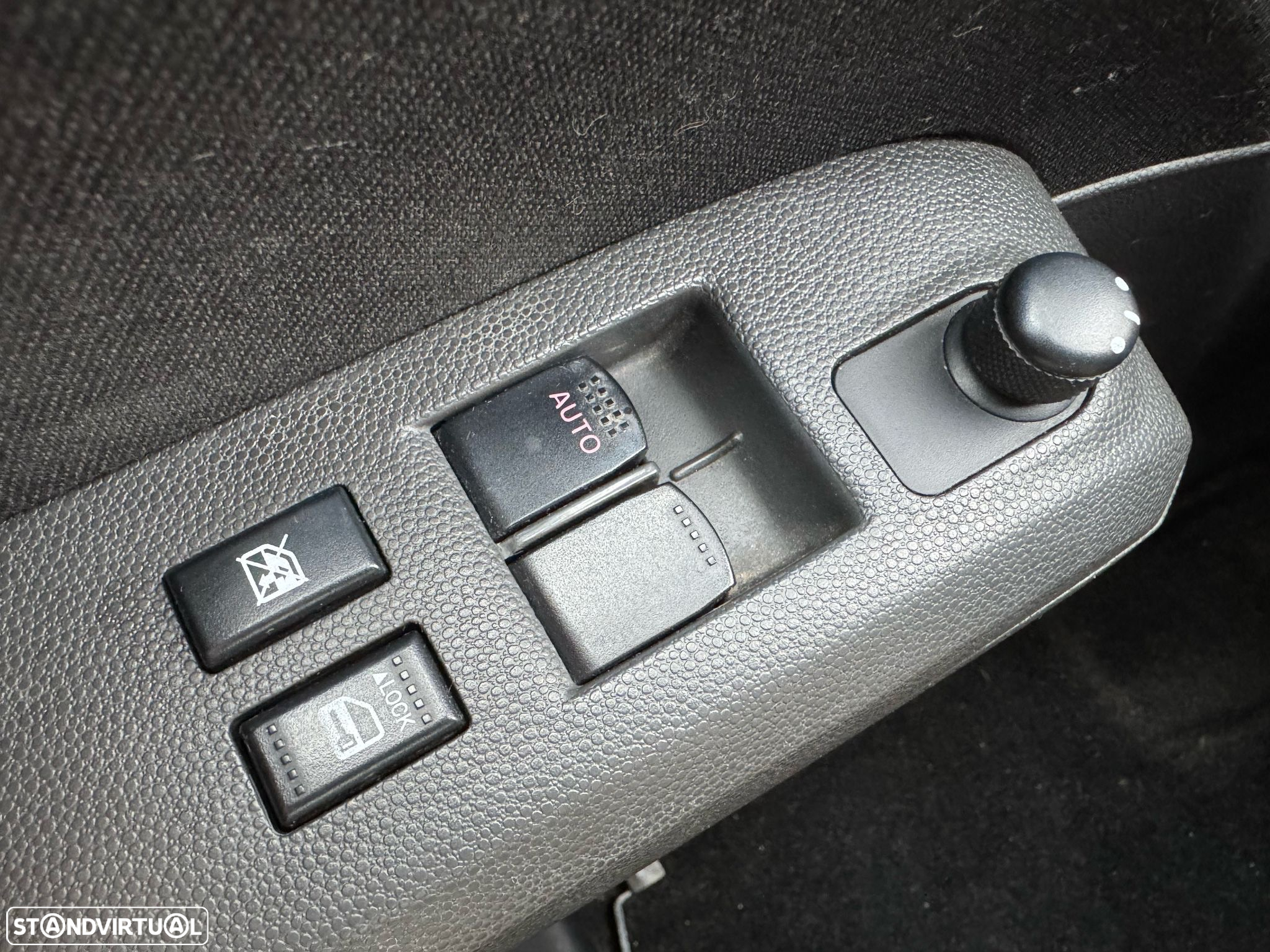 Suzuki Splash 1.0 GLS - 21