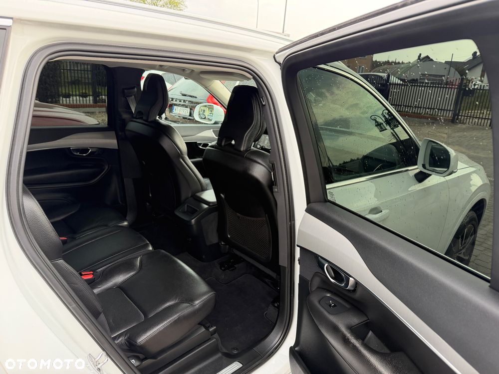 Volvo XC 90 B5 D AWD Momentum Pro 7os - 19