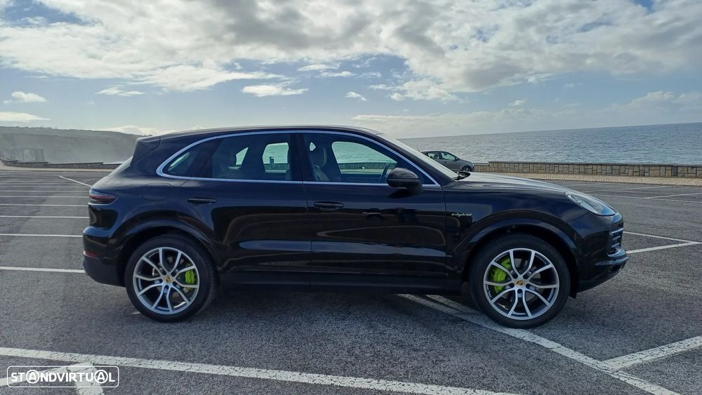 Porsche Cayenne - 3