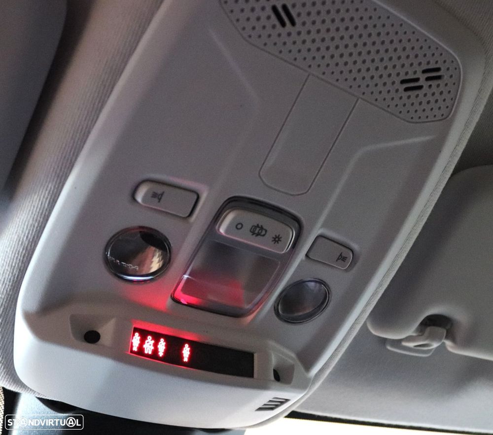 Peugeot 208 1.2 PureTech Active Pack - 17