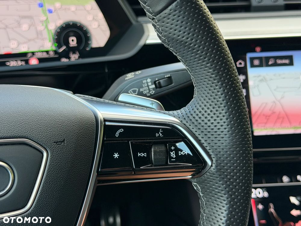 Audi Q8 Sportback e-tron 55 quattro S line - 15