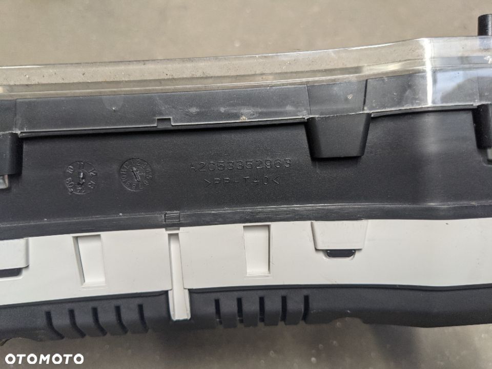Licznik zegary Mitsubishi Canter A2C53352963 - 3