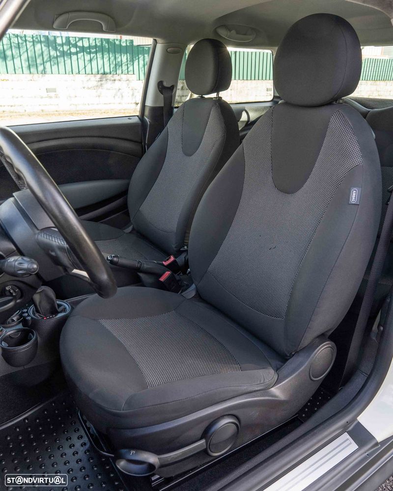 MINI 3 Portas One Aut. Brick Lane - 13