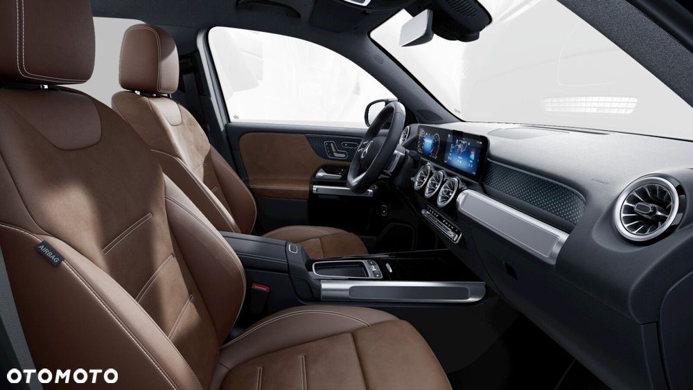Mercedes-Benz GLB - 12