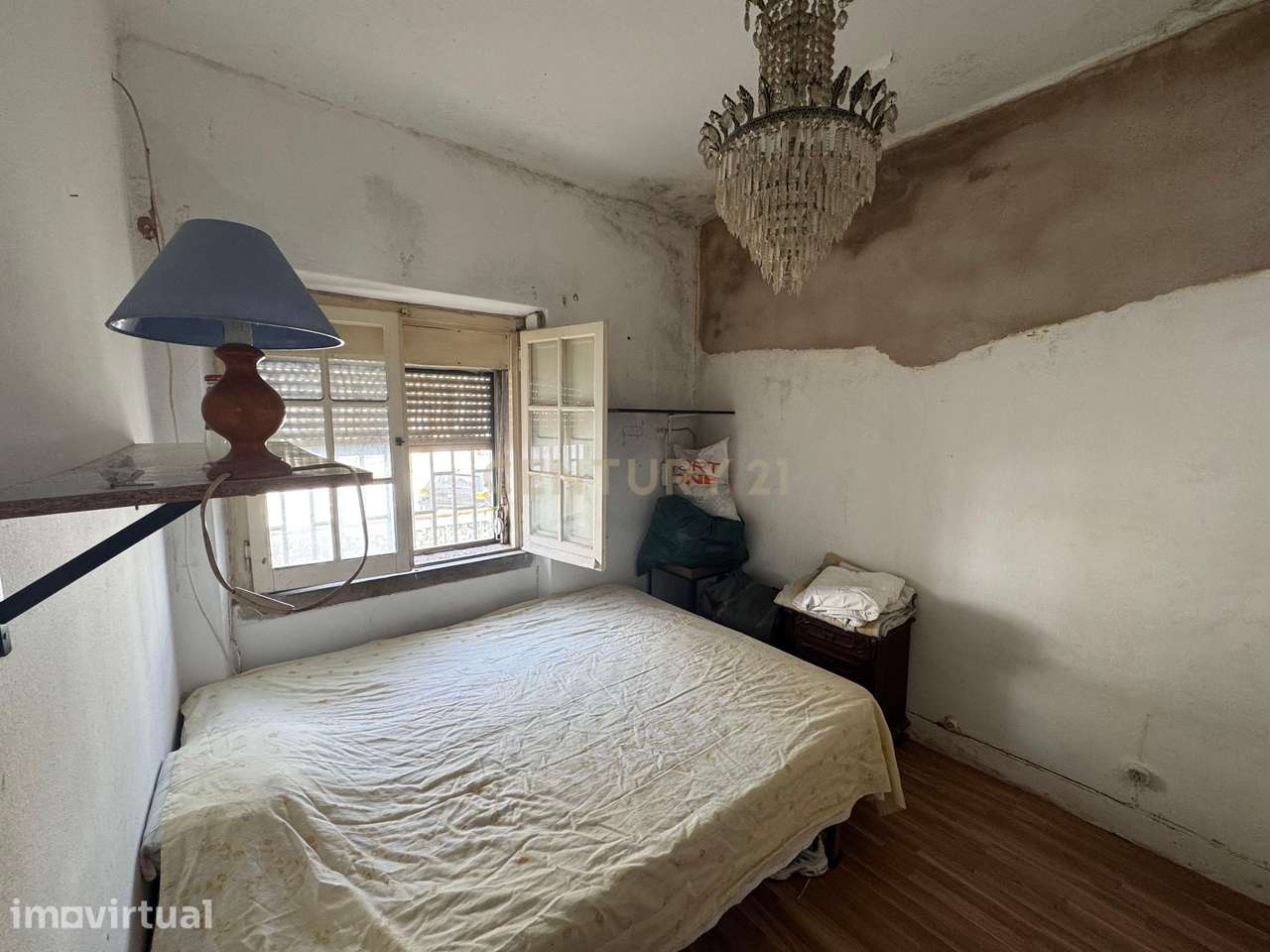 Moradia para Remodelar com imenso Potencial no coração de Faro - Grande imagem: 3/11