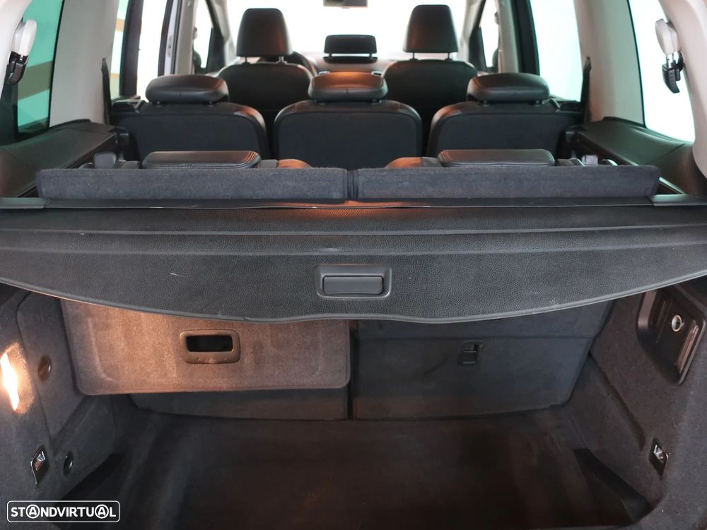 VW Sharan 2.0 TDI Highline 4Motion - 11