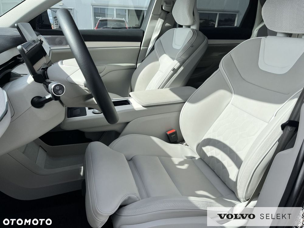 Volvo EX90 - 15