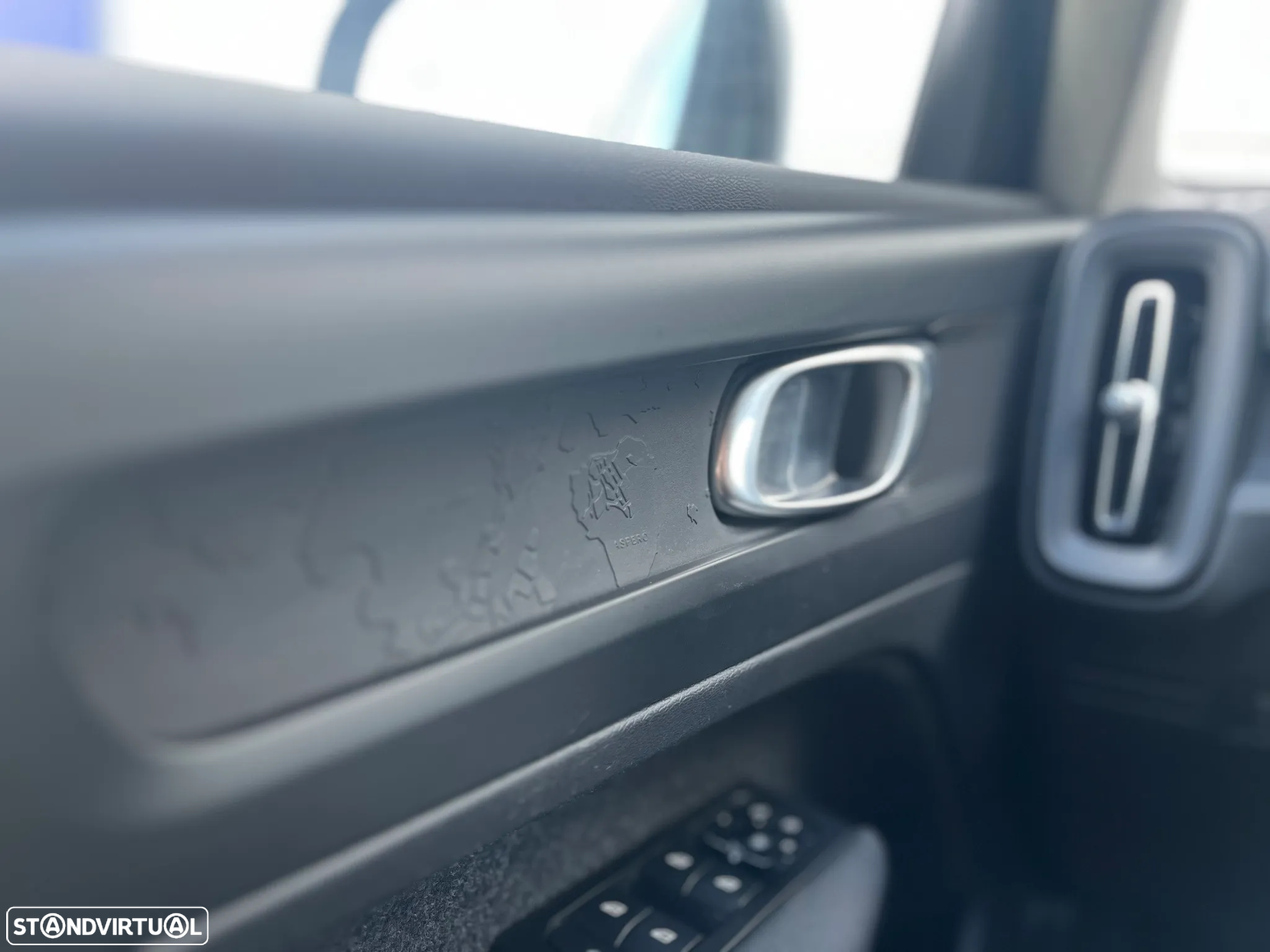 Volvo XC 40 1.5 T2 Essential - 16