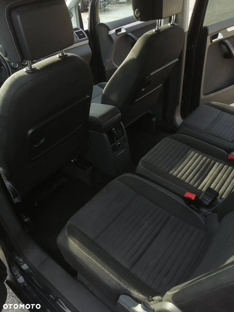 Volkswagen Touran 1.6 TDI DPF Highline DSG - 7