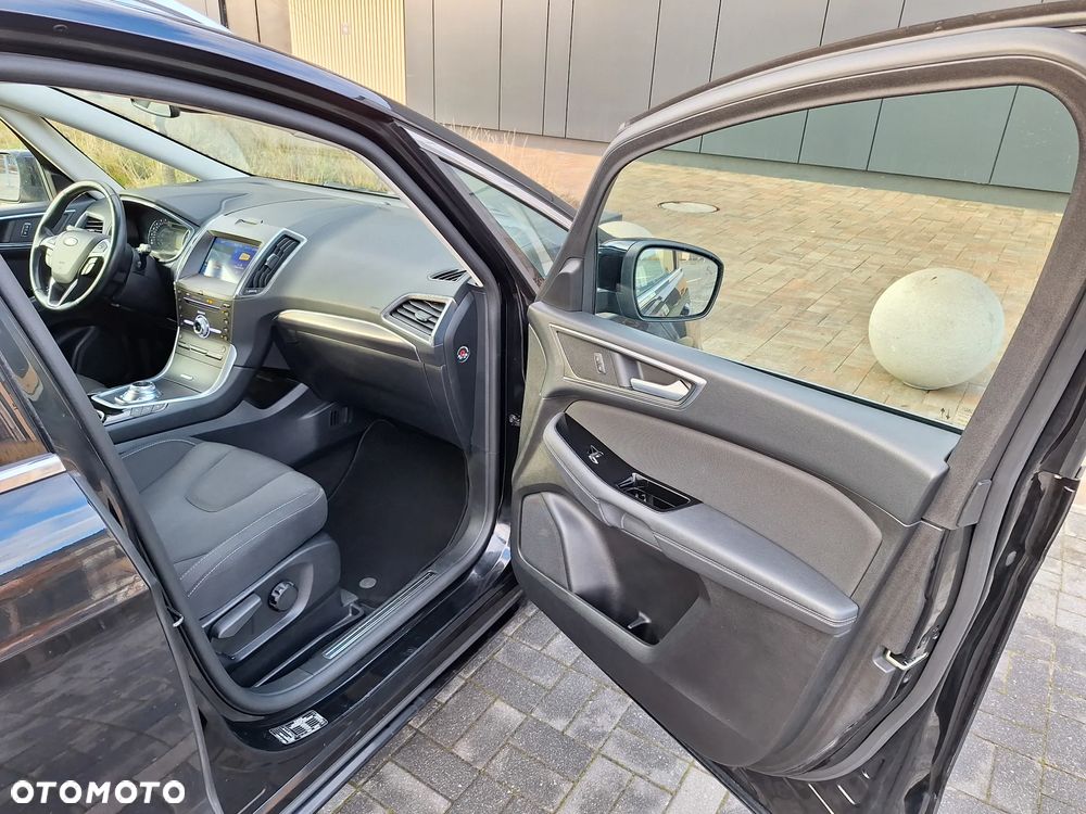 Ford S-Max 2.0 EcoBlue Titanium - 23