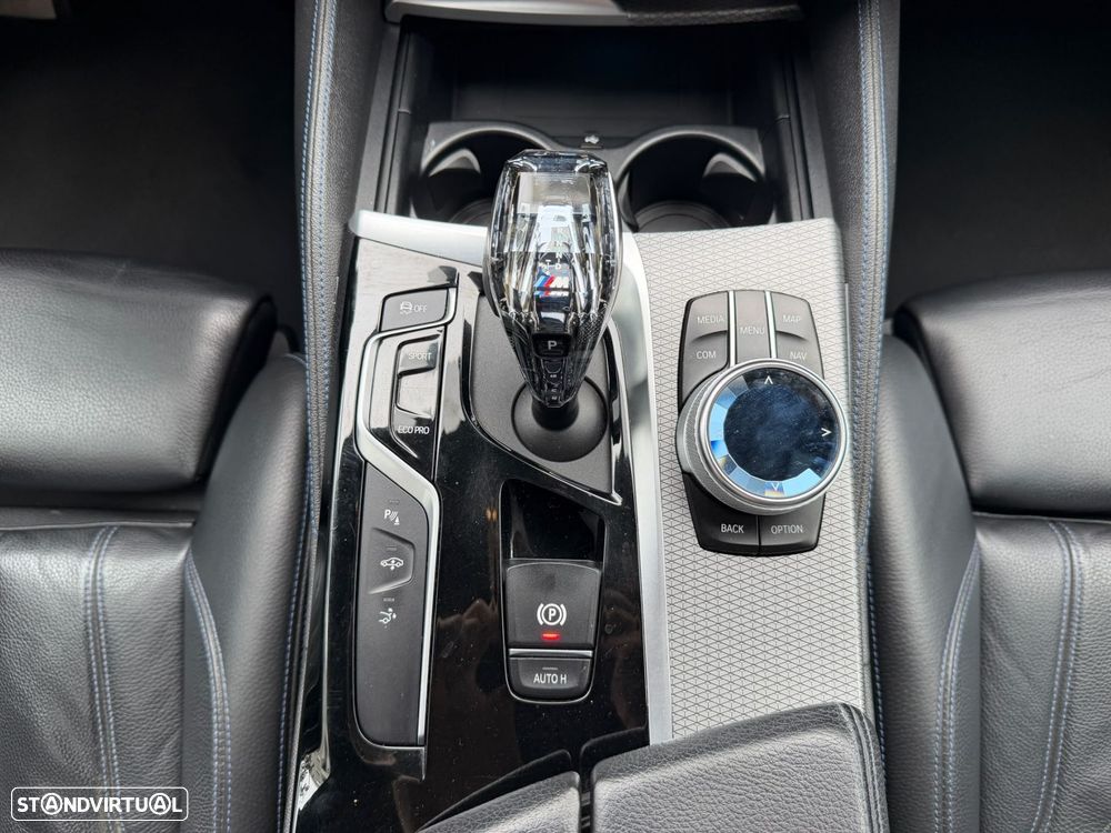 BMW 630 Gran Turismo d Pack M - 24