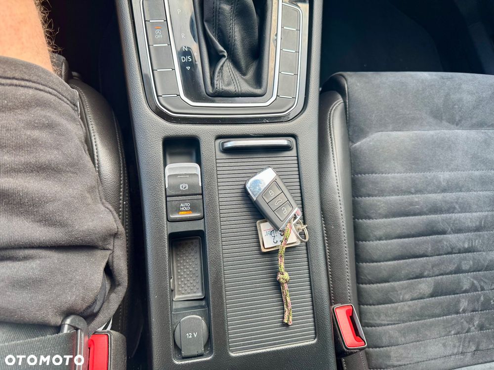Volkswagen Passat 2.0 TDI BMT Highline DSG7 - 26